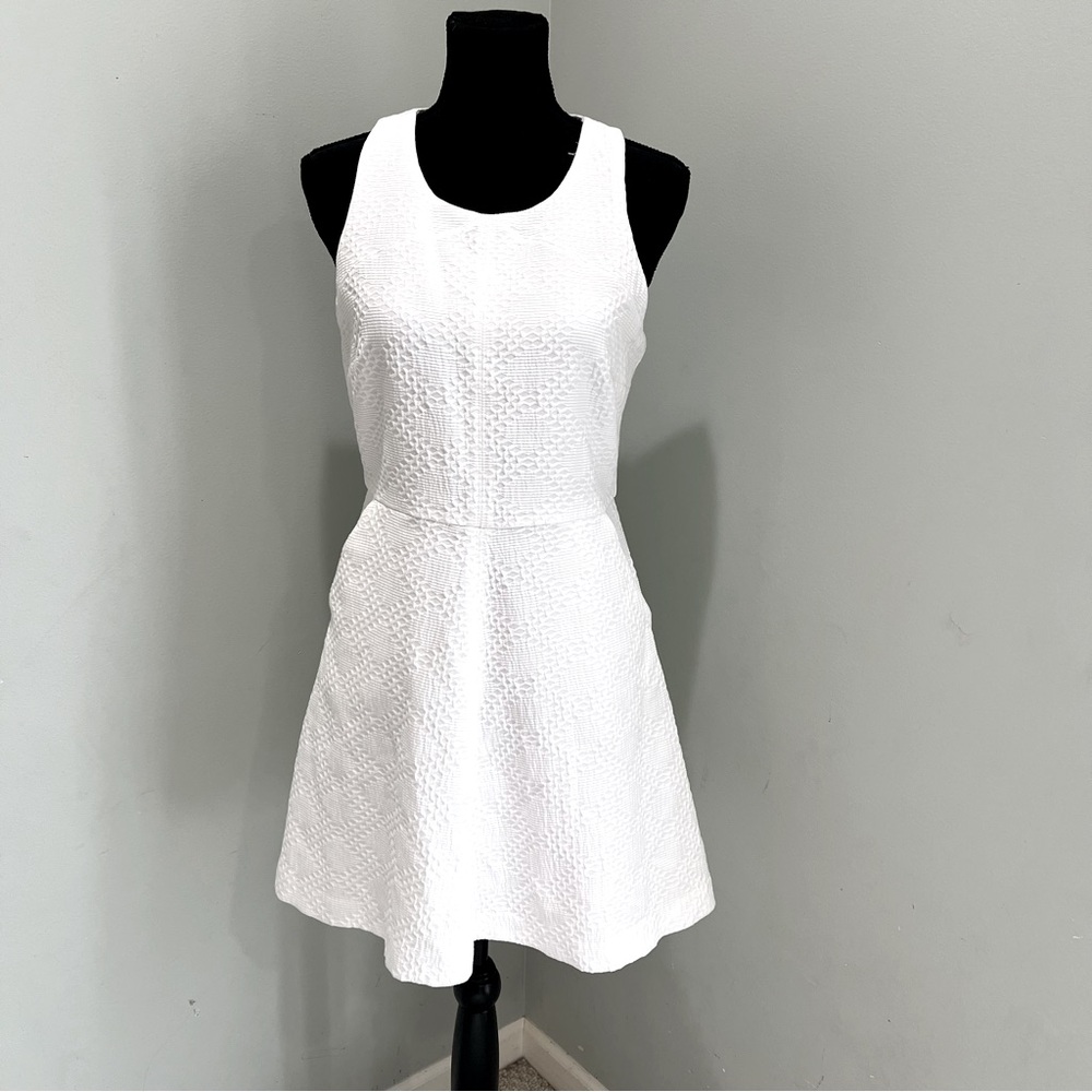Banana Republic White structured textured fit and flare skater dress Sz 8P Pkts!